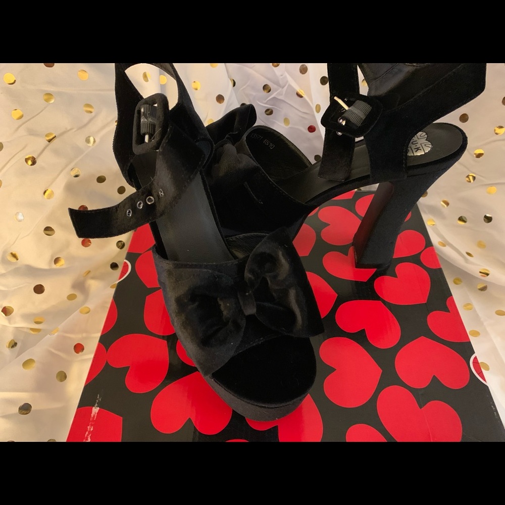 Velvet bow T.U.K. Platform heels